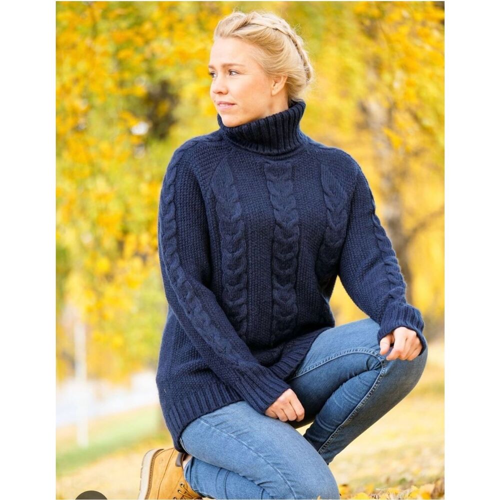 Kari Traa Lid Knit Navy Sweater Sz L